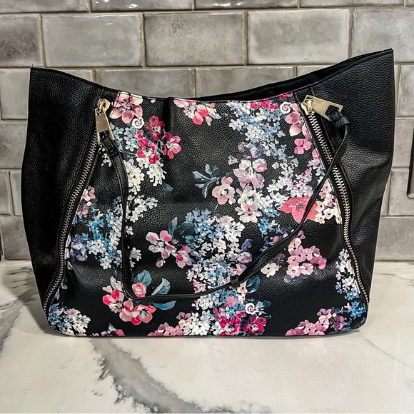 NWT Francesca’s Accessories Insly Floral Tote - Black/Multi - Picture 1 of 2